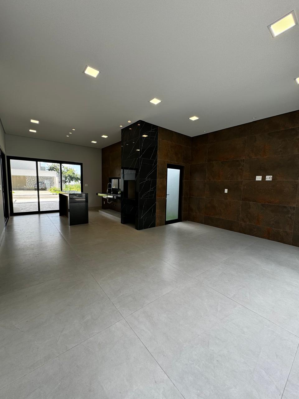 VENDO EXCELENTE CASA NO CONDOMÍNIO VEREDAS
